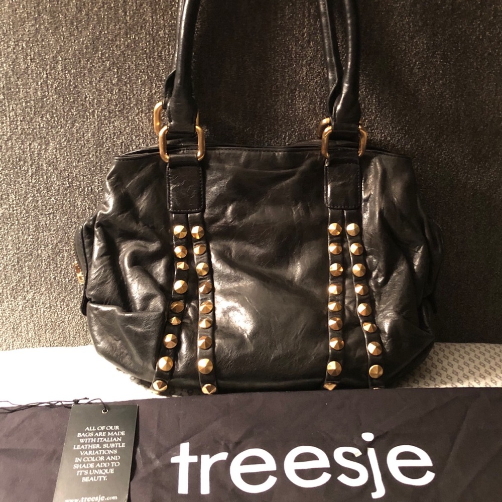 TREESJE “thirst black” studded satchel